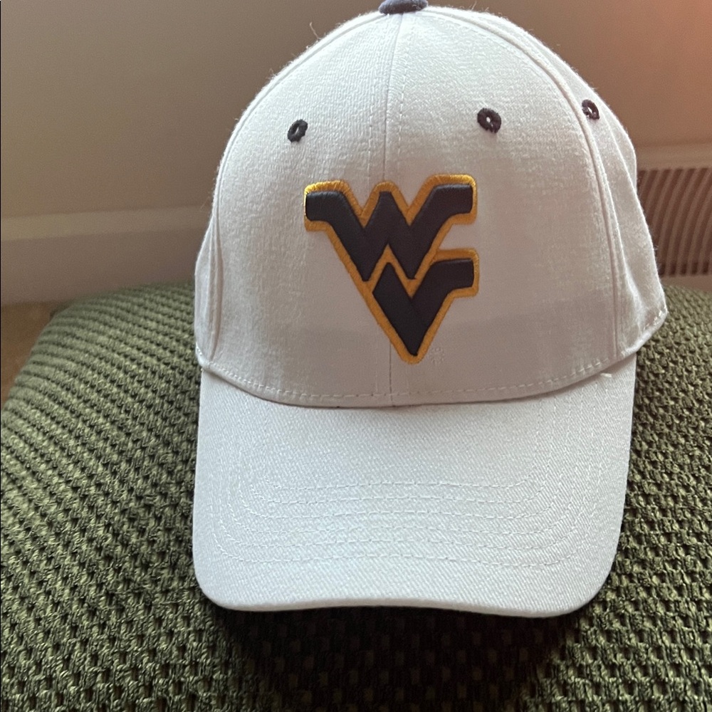 NWOT. WV Top of the World White and GolD Cap